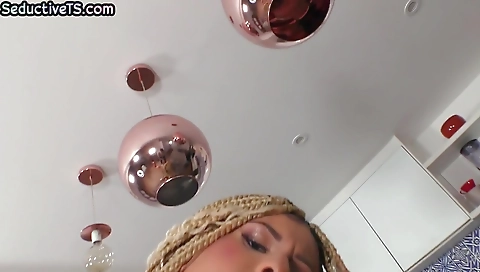 Mil dusta and asian milf gets her pussy eaten