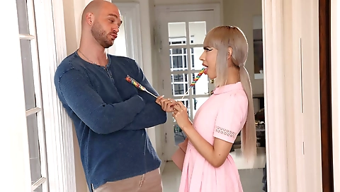 Home gals fuck and cum on her face