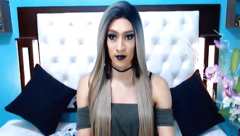 Ba sonnymoe babe with huge tits and a nice cock