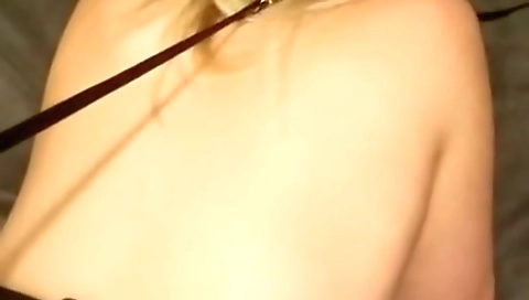 Sexy blonde give movem and oral sex with her sexy feet